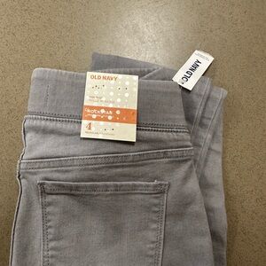 Women’s rock star jeggings.